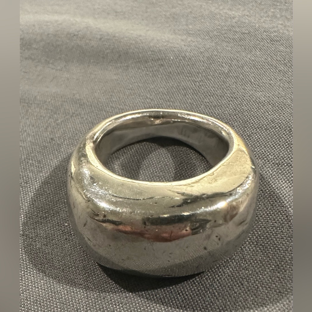 Adrienne Vittadini Sterling Ring Size 85 30$